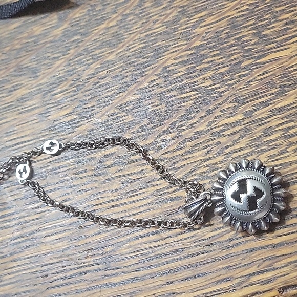 GUCCI INTERLOCKED GUCCI G LOGO EMBELLISHED PENDANT STATION - Picture 5 of 8